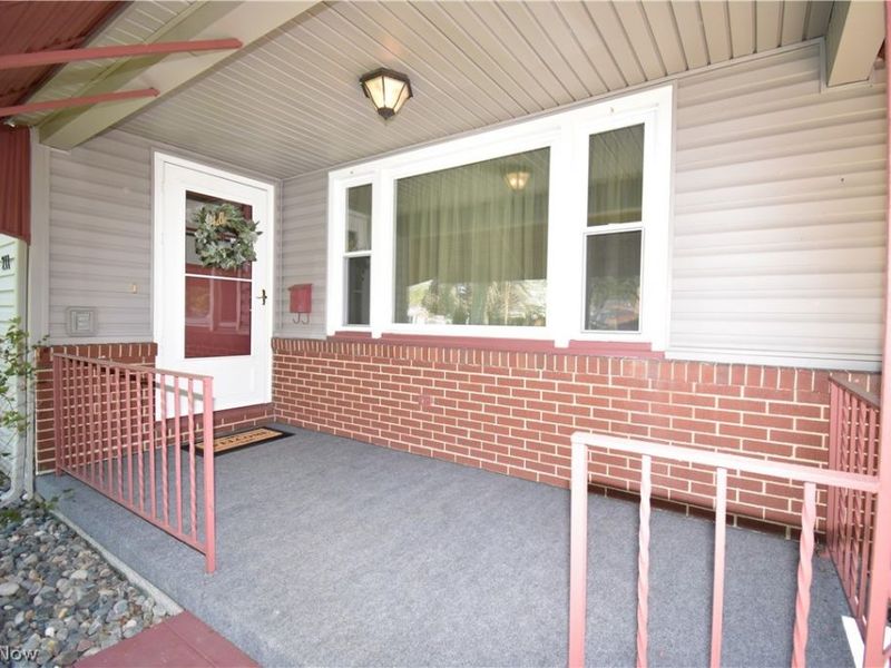 211 Parish Avenue , Hubbard, OH 44425 Photo 3