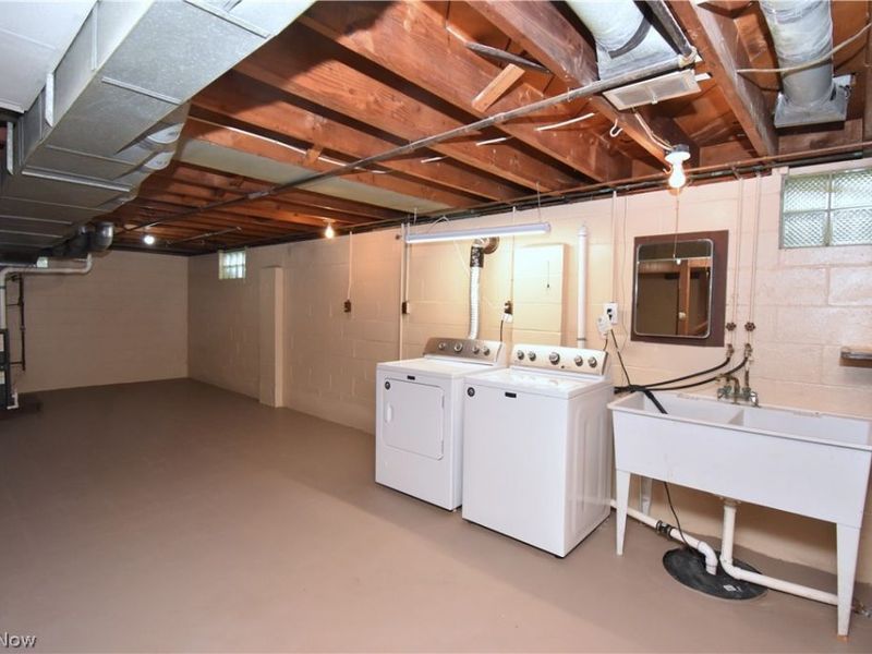 211 Parish Avenue , Hubbard, OH 44425 Photo 46