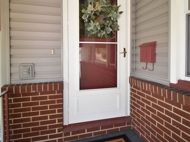 211 Parish Avenue , Hubbard, OH 44425 Photo 6
