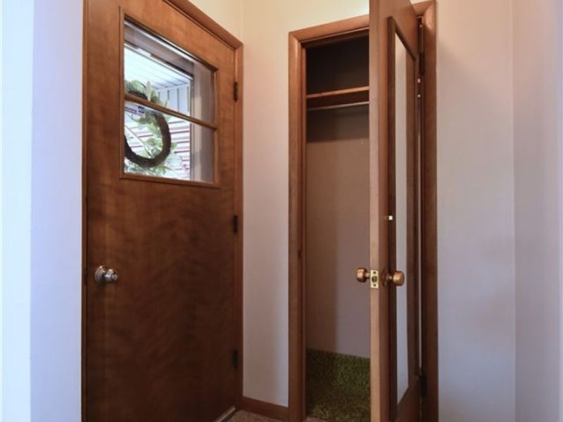 211 Parish Avenue , Hubbard, OH 44425 Photo 9