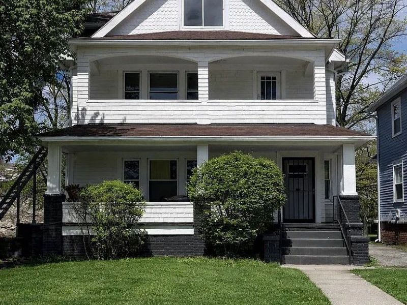 3305 Desota Avenue , Cleveland, OH 44118 Photo 2