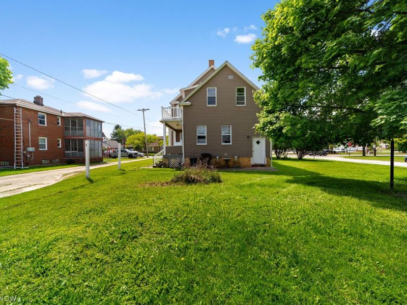 5977 Ridge Road , Parma, OH 44129 Photo 27