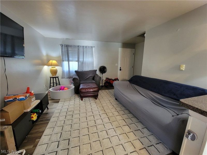 471/475 Garfield Street , Struthers, OH 44471 Photo 4