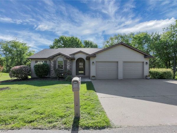 64264 Morrison Road , Cambridge, OH 43725