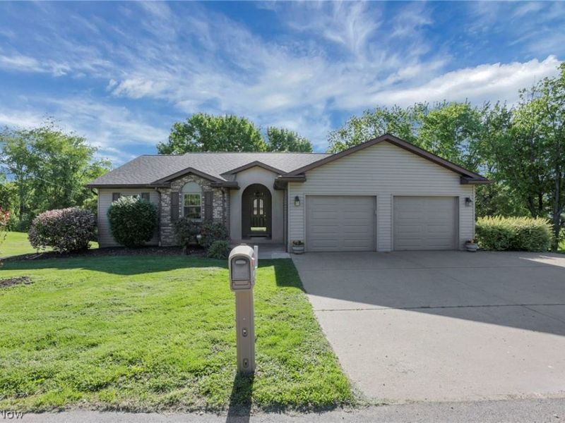 64264 Morrison Road, Cambridge, OH 43725 Photo 1