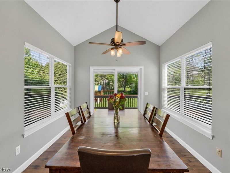 386 Weatherstone Drive , Wadsworth, OH 44281 Photo 17