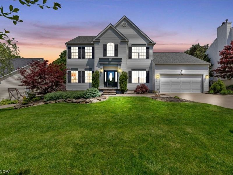 386 Weatherstone Drive , Wadsworth, OH 44281 Photo 2