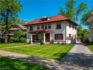 12582 Clifton Boulevard, Lakewood, OH 44107