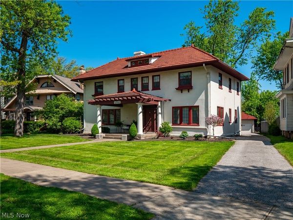 12582 Clifton Boulevard , Lakewood, OH 44107