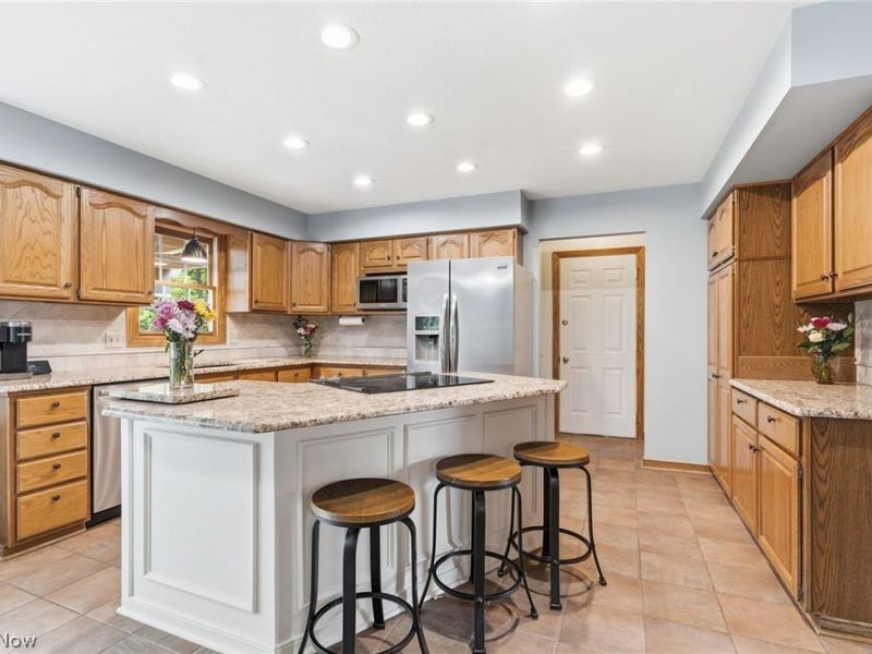 1224 Lost Tree Drive NW, Canton, OH 44708 Photo 11
