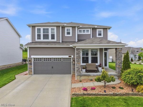 1955 Leisure Lane , Stow, OH 44224