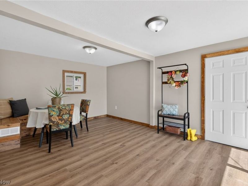 533 W Bank Street, Uhrichsville, OH 44683 Photo 17