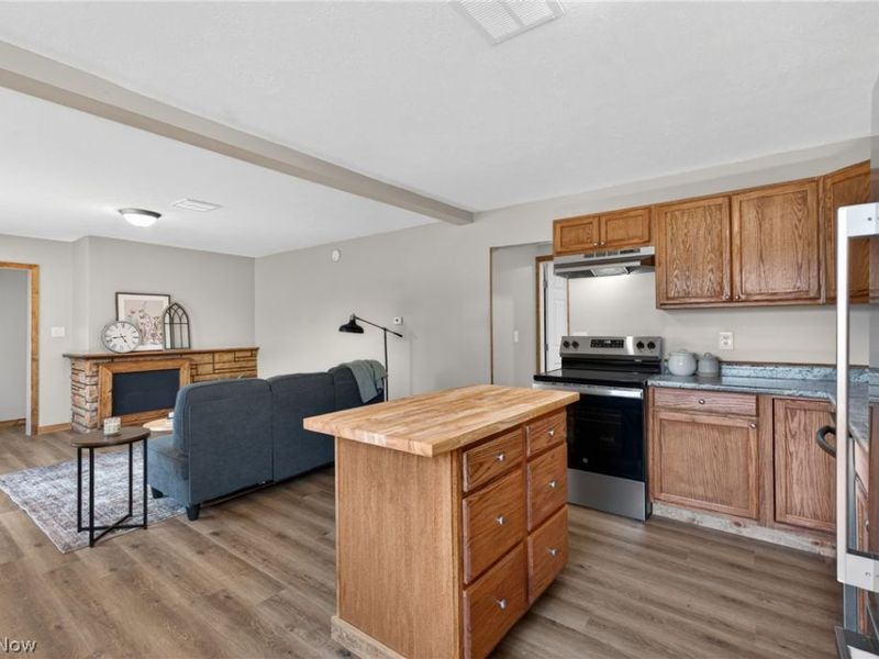 533 W Bank Street, Uhrichsville, OH 44683 Photo 9