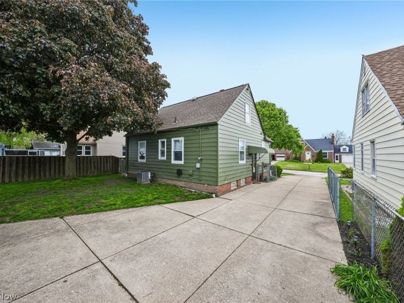 4319 Rockland Drive, Brooklyn, OH 44144 Photo 37