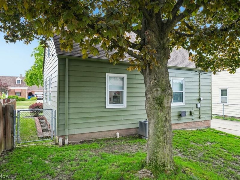 4319 Rockland Drive, Brooklyn, OH 44144 Photo 38