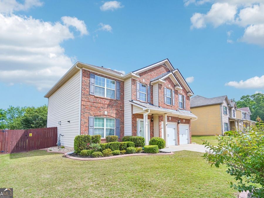 Property Image 4