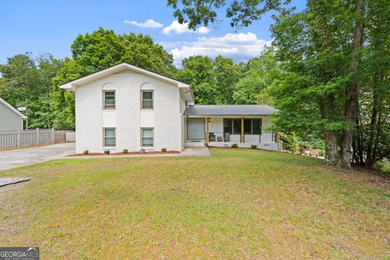 4205 S Berkeley Lake Road Nw, Berkeley Lake, GA 30096 Main Photo