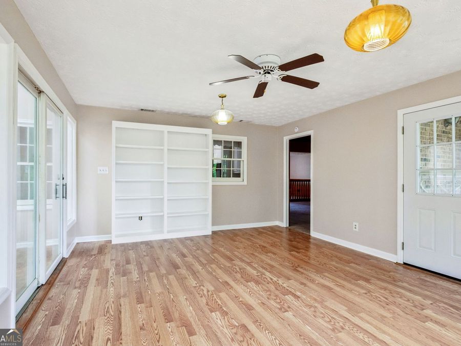 Property Image 32