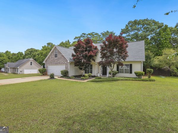 1300 Sunflower Court, Locust Grove, GA 30248