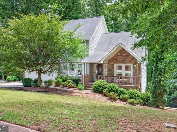 465 Emerald Parkway, Sugar Hill, GA 30518