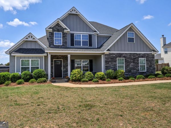 141 Pearl Moss Lane, Kathleen, GA 31047