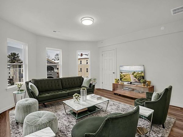 12 Alpine St, Unit 3, Worcester, MA 01610