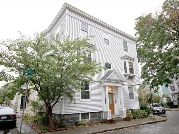 6 Arcadia, Unit 2, Cambridge, MA 02140
