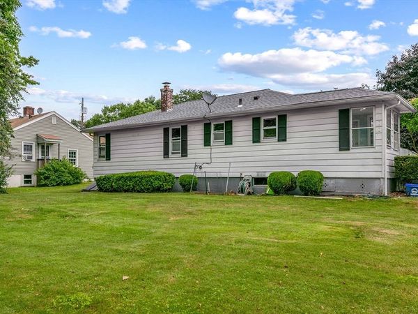 12 Casavan Ave, Shrewsbury, MA 01545
