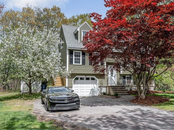 71 Mollie Drive, Tewksbury, MA 01876