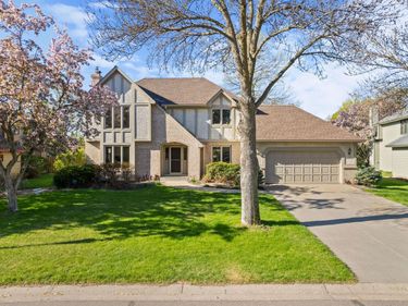 8917 Cambridge Avenue, Brooklyn Park, MN 55443