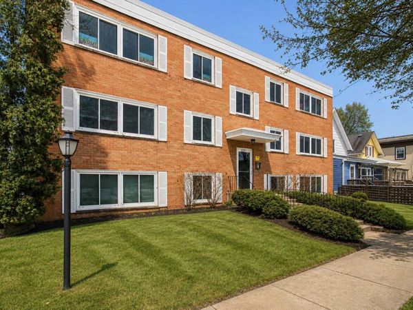 3237 15th Avenue S, Unit 15, Minneapolis, MN 55407