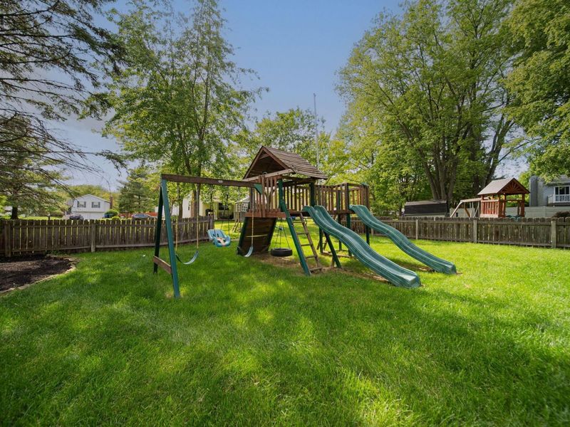 8249 Big Horn Court , Powell, OH 43065 Photo 60