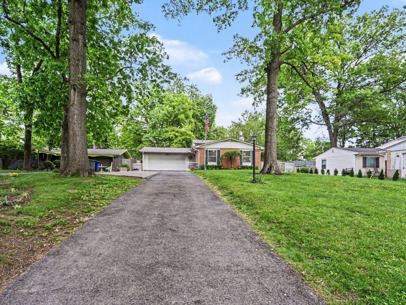 5470 Crawford Drive , Columbus, OH 43229 Photo 2
