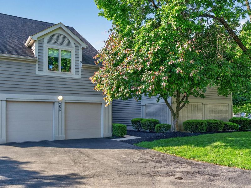 6029 Glenbarr Place , Dublin, OH 43017 Photo 2