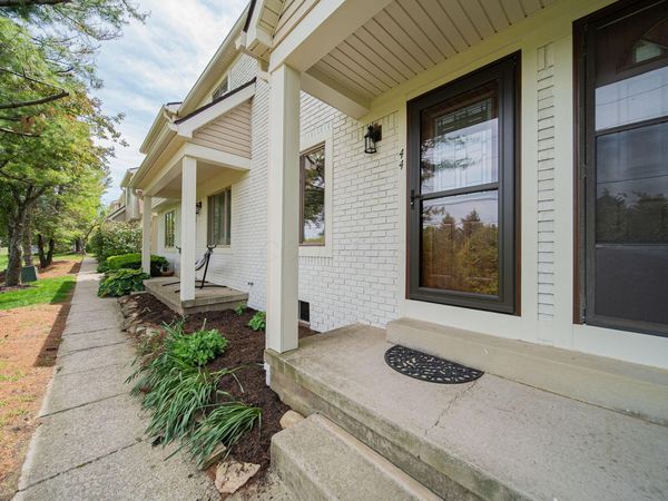 44 Hedgerow Lane , Delaware, OH 43015