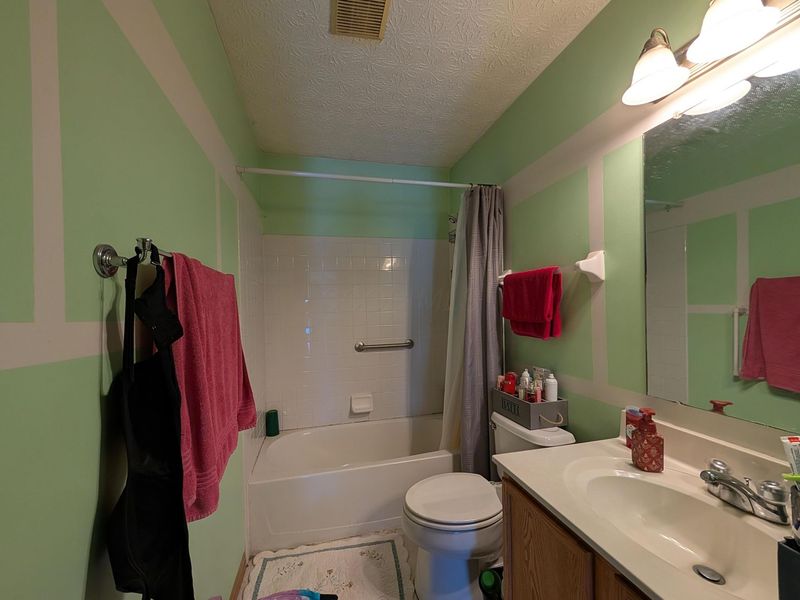 4015 Grayson Drive , Obetz, OH 43207 Photo 15