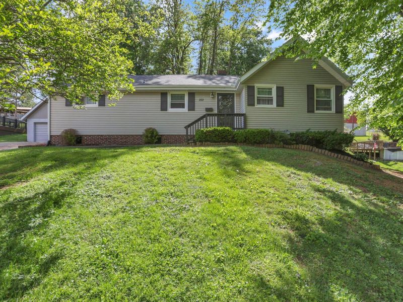 222 Woods Avenue , New Lexington, OH 43764 Photo 1