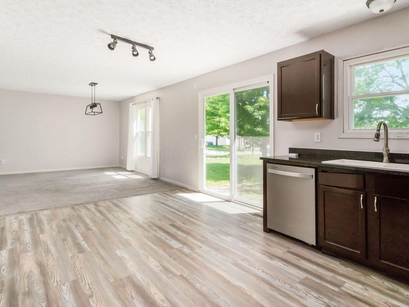 1240 Onaway Court , Columbus, OH 43228 Photo 4