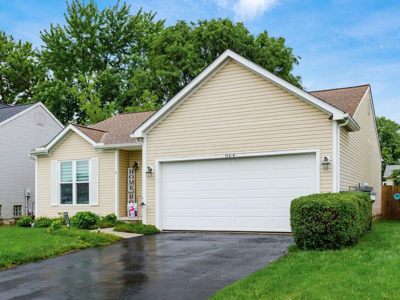 864 Gulliver Drive, Columbus, OH 43207 Photo 2