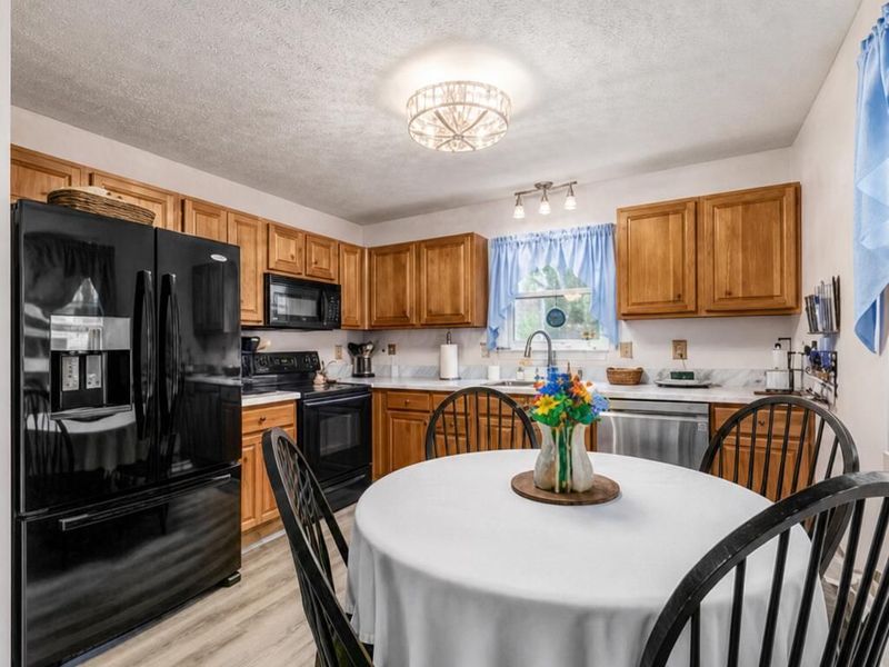 864 Gulliver Drive, Columbus, OH 43207 Photo 9