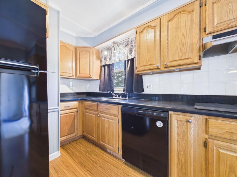 1601 W Maple Street , Baltimore, OH 43105 Photo 12