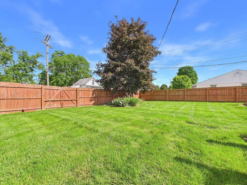 1601 W Maple Street , Baltimore, OH 43105 Photo 36
