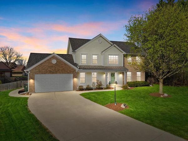 3540 McIntosh LANE, New Berlin, WI 53151