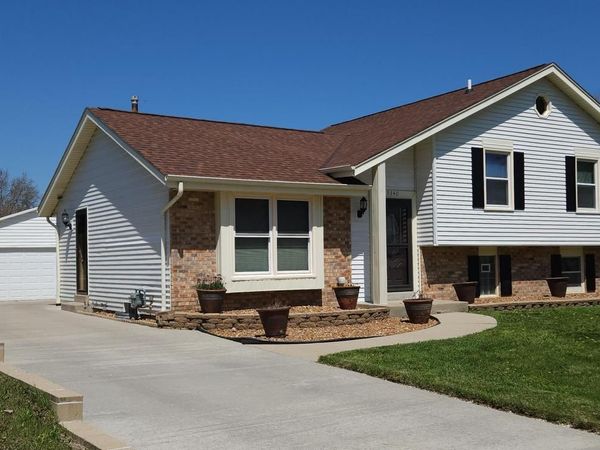 9340 Arch AVENUE, Milwaukee, WI 53224