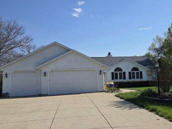 12405 North LANE, New Berlin, WI 53151