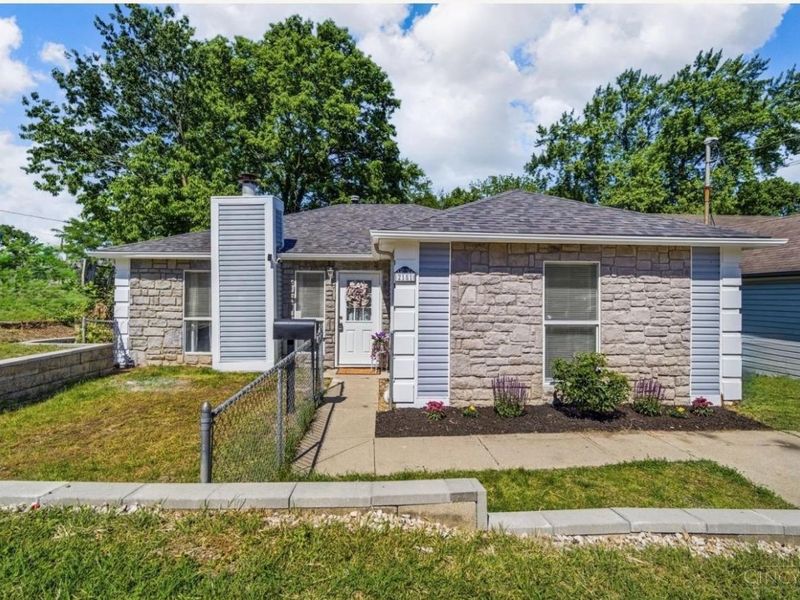 2181 University Boulevard, Hamilton, OH 45015 Photo 1