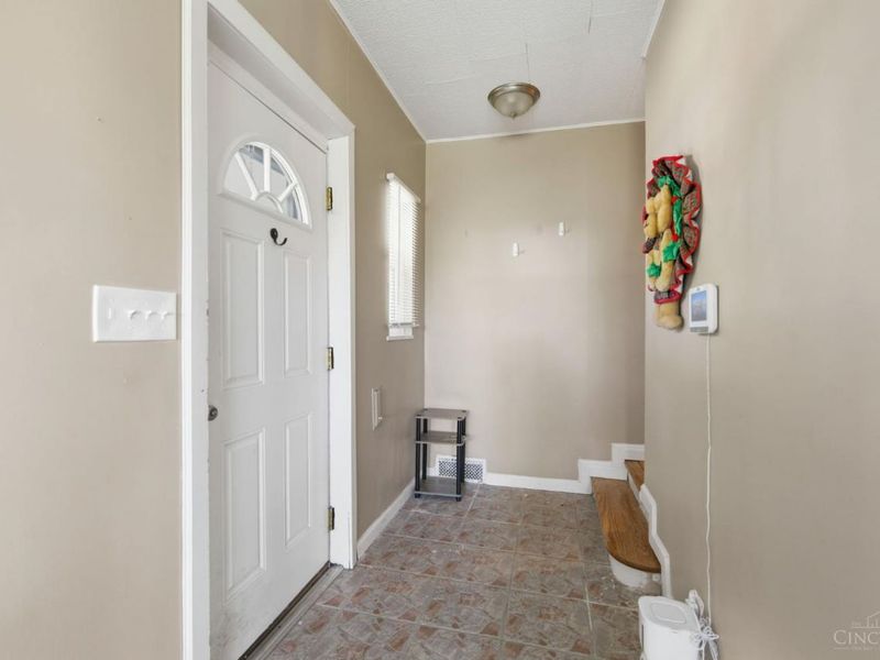 2400 Homestead Place, Cincinnati, OH 45211 Photo 5