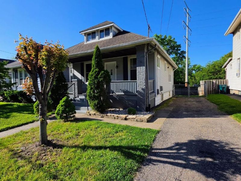 2717 Lawndale Avenue, Cincinnati, OH 45212 Photo 2
