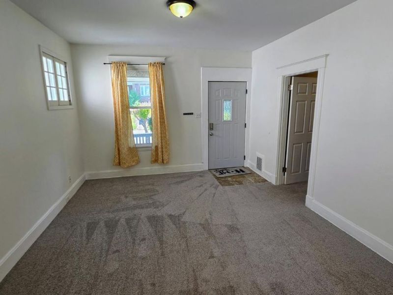 2717 Lawndale Avenue, Cincinnati, OH 45212 Photo 6