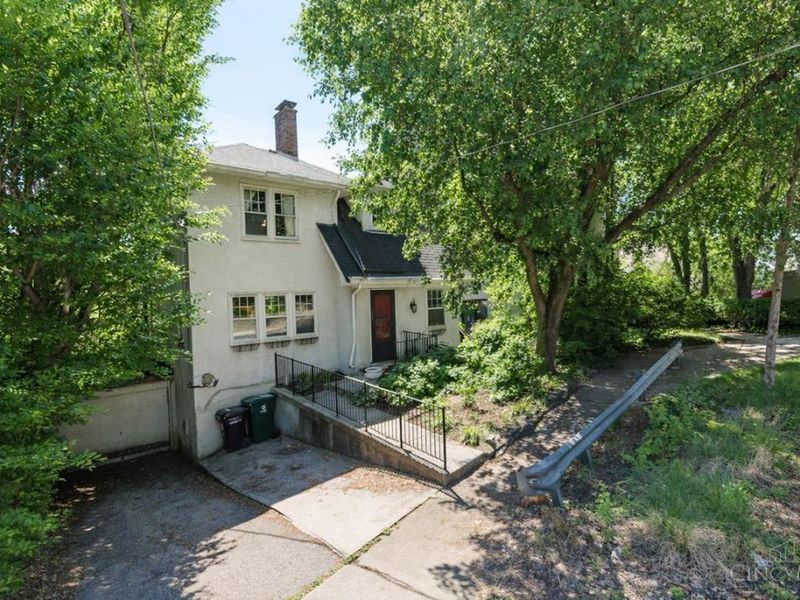 1777 E McMillan Avenue, Cincinnati, OH 45206 Photo 22